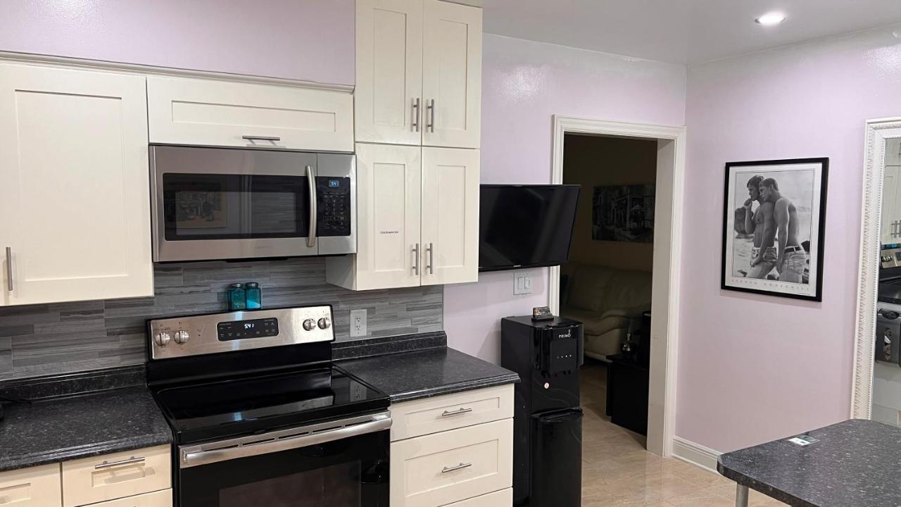 Billy'S Resort- Men Only - Solo Hombres Wilton Manors Εξωτερικό φωτογραφία