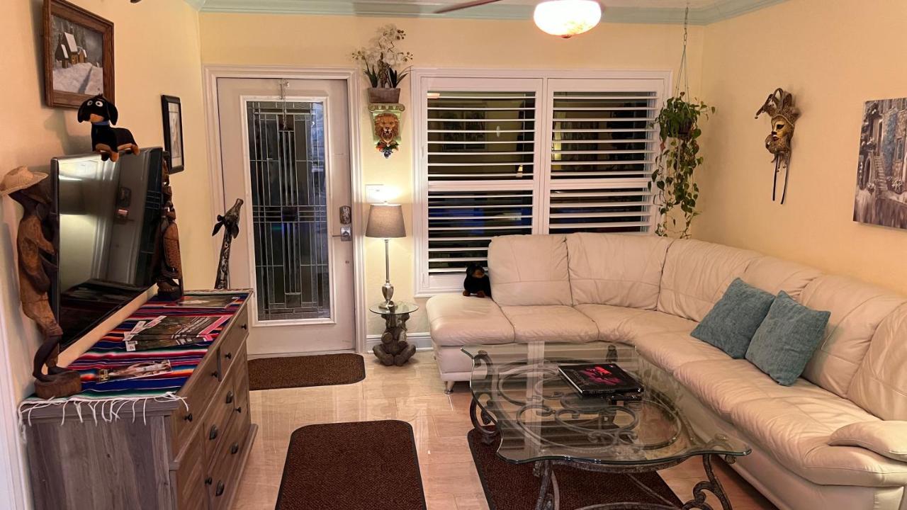 Billy'S Resort- Men Only - Solo Hombres Wilton Manors Εξωτερικό φωτογραφία