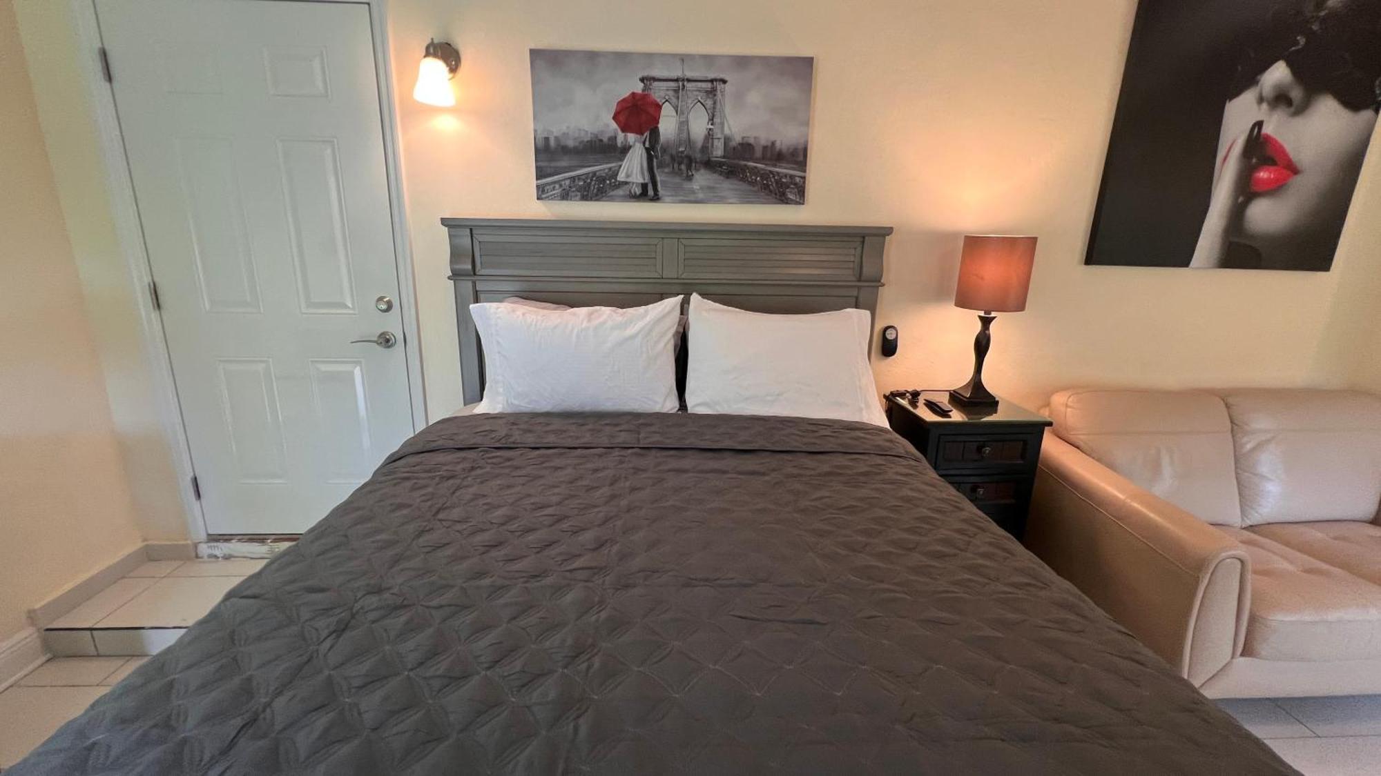 Billy'S Resort- Men Only - Solo Hombres Wilton Manors Εξωτερικό φωτογραφία